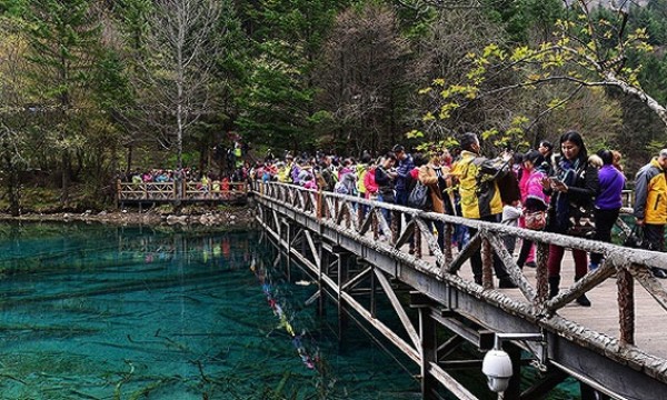 九寨沟旅游环线厕所乱象:几乎无干净免费公厕